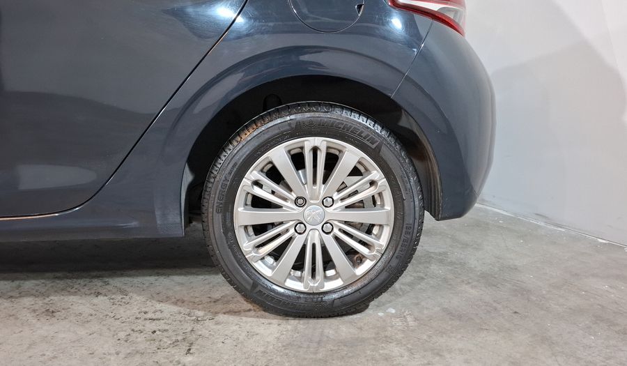 Peugeot 208 1.2 ALLURE PURETECH Hatchback 2020