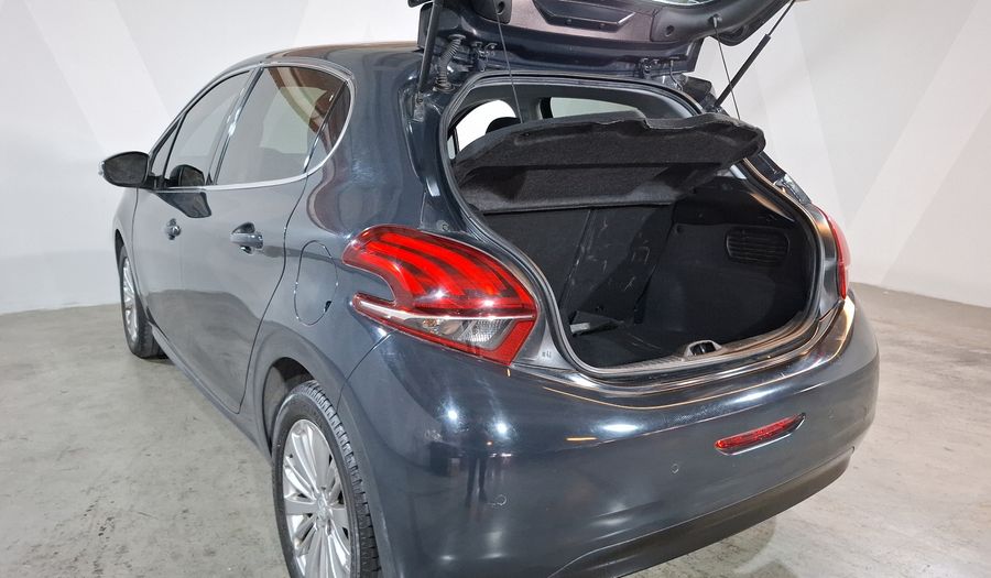 Peugeot 208 1.2 ALLURE PURETECH Hatchback 2020