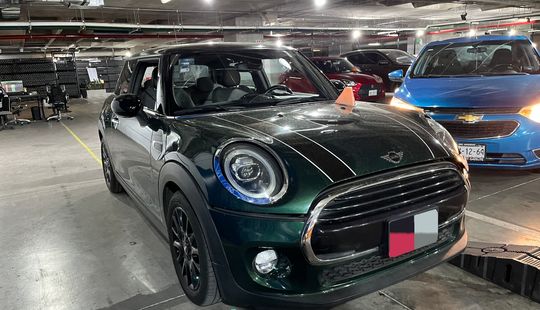 Mini • Cooper