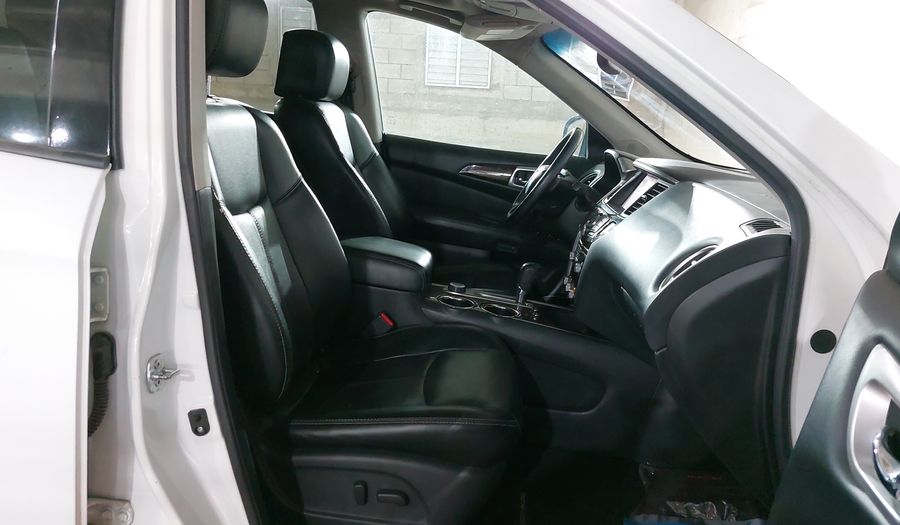 Nissan Pathfinder 3.5 EXCLUSIVE AT 4WD Suv 2014
