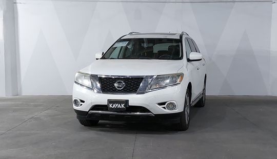 Nissan • Pathfinder