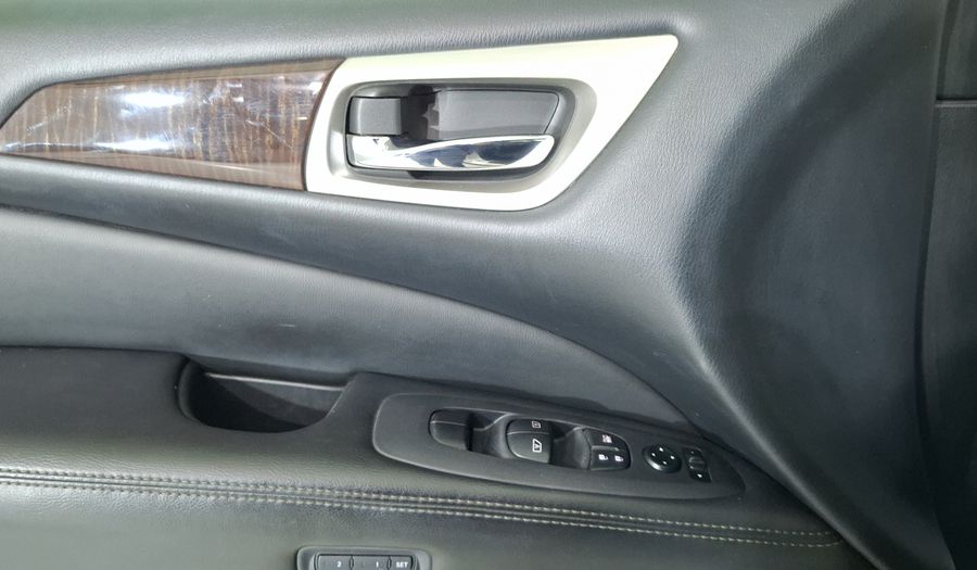Nissan Pathfinder 3.5 EXCLUSIVE AT 4WD Suv 2014
