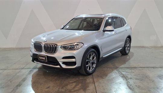 2021 • 19,315 km • Automático