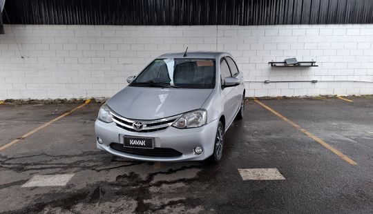 Toyota • Etios