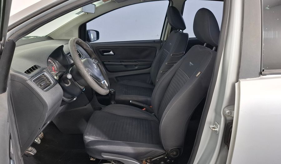 Volkswagen Crossfox 1.6 CROSSFOX HIGHLINE Hatchback 2011