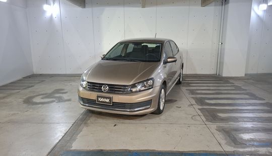 Volkswagen • Vento