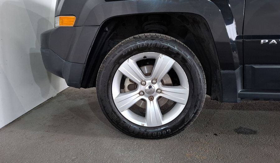 Jeep Patriot 2.4 LATITUDE ATX Suv 2016