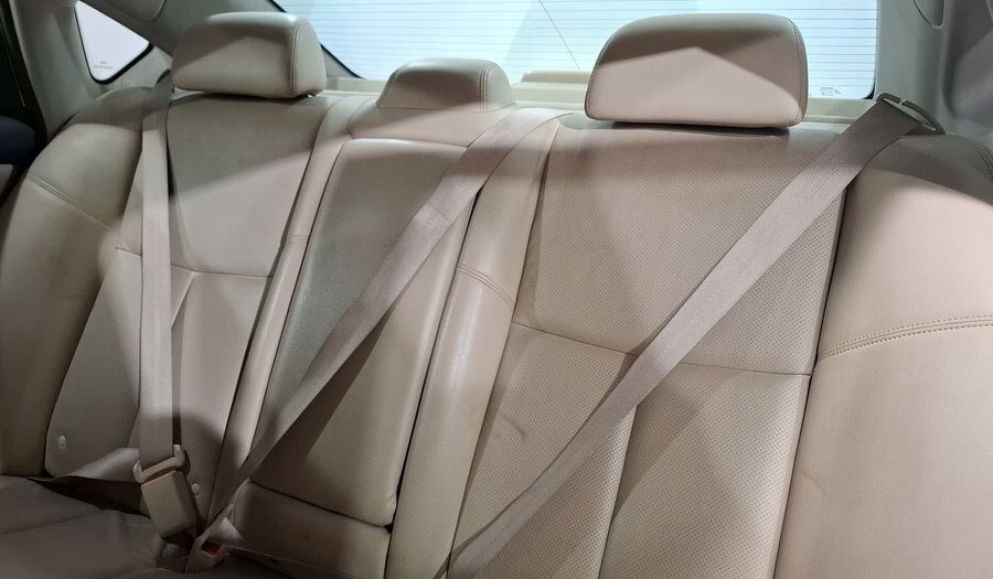 Nissan Altima 3.5 EXCLUSIVE CVT Sedan 2015