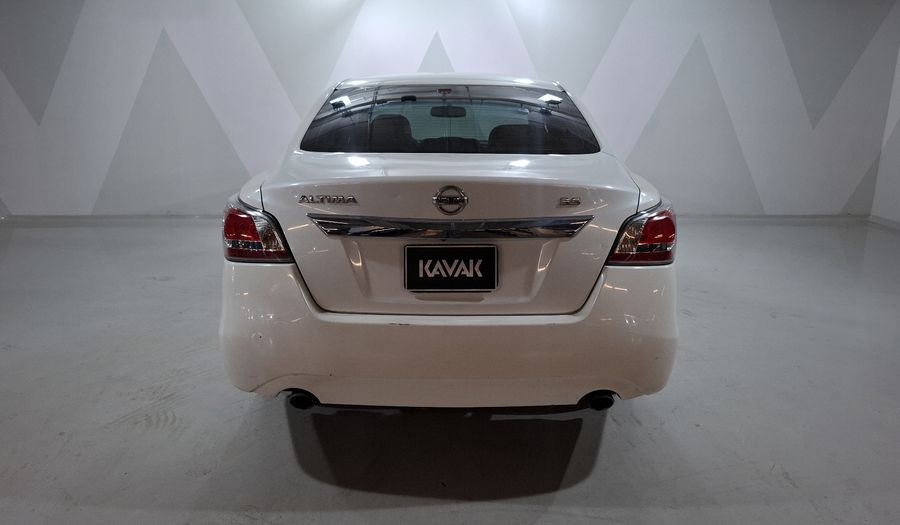 Nissan Altima 3.5 EXCLUSIVE CVT Sedan 2015