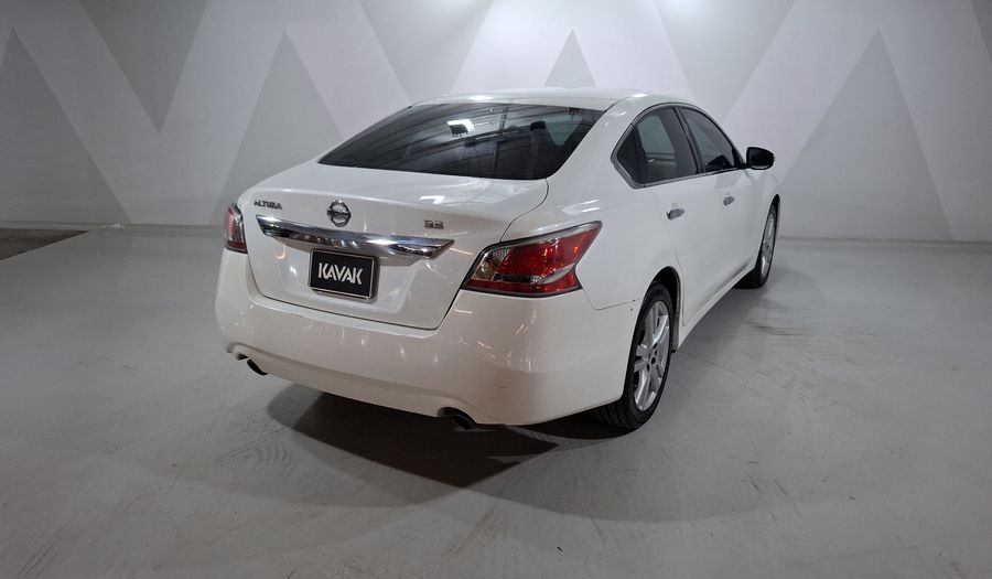 Nissan Altima 3.5 EXCLUSIVE CVT Sedan 2015