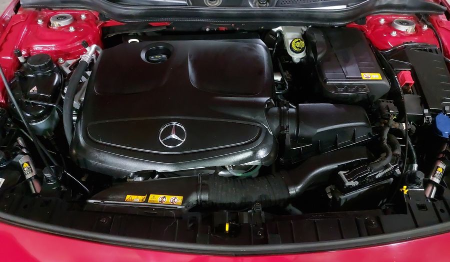 Mercedes Benz Clase Gla 1.6 GLA 200 CGI SPORT Suv 2014