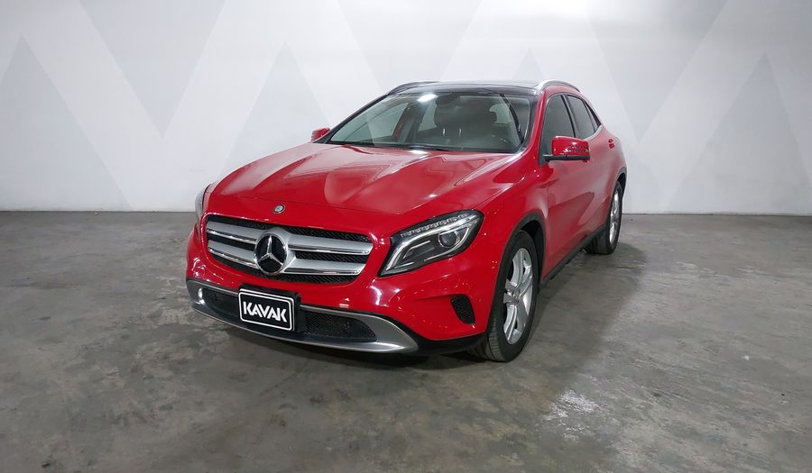 Mercedes Benz Clase Gla 1.6 GLA 200 CGI SPORT Suv 2014