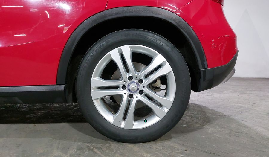 Mercedes Benz Clase Gla 1.6 GLA 200 CGI SPORT Suv 2014