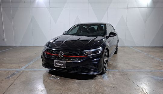 Volkswagen • Jetta