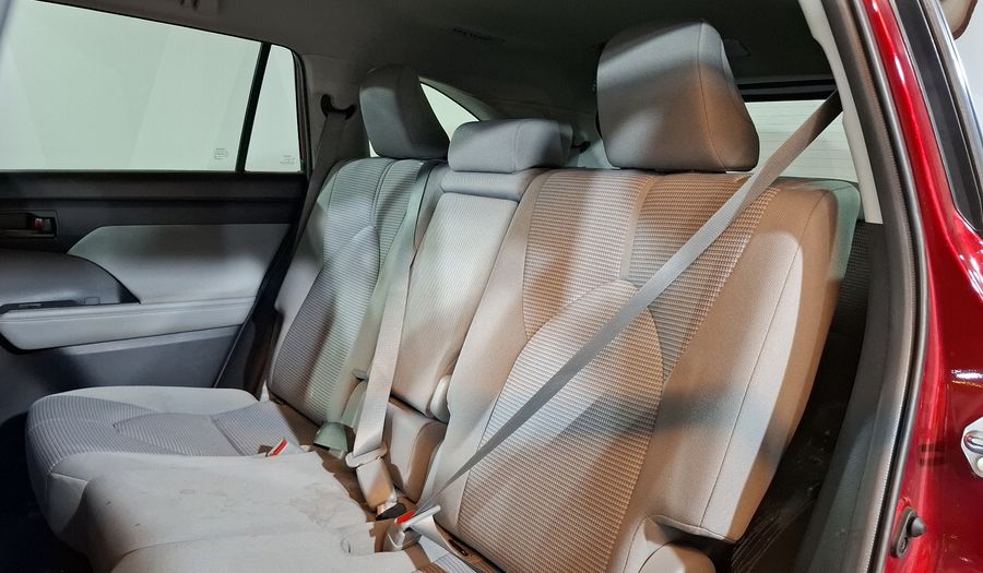 Toyota Highlander 3.5 LE AUTO Suv 2021