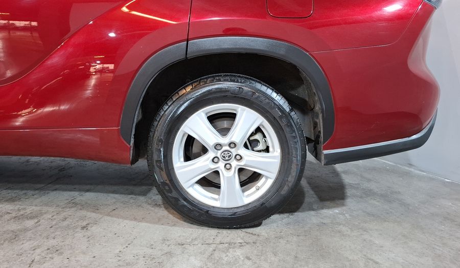 Toyota Highlander 3.5 LE AUTO Suv 2021