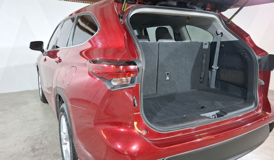 Toyota Highlander 3.5 LE AUTO Suv 2021