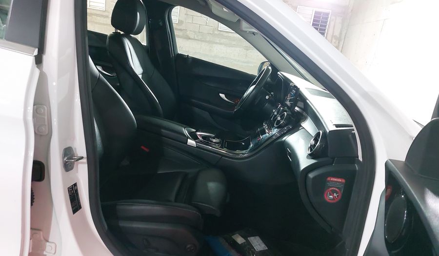 Mercedes Benz Clase C 2.0 200 AUTO Sedan 2020