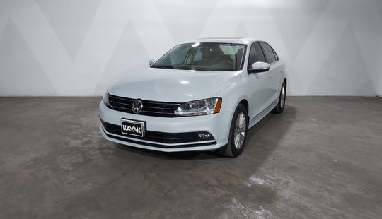 Volkswagen • Jetta