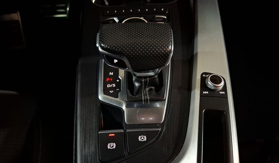 Audi A4 2.0 TFSI S LINE S-TRONIC Sedan 2017