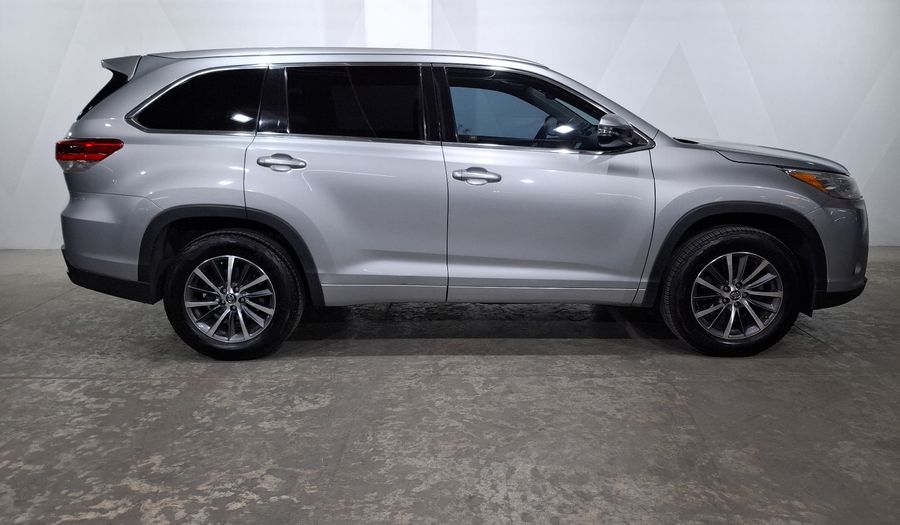 Toyota Highlander 3.5 XLE Suv 2018