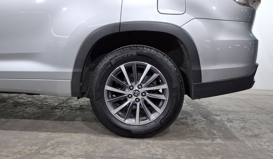 Toyota Highlander 3.5 XLE Suv 2018