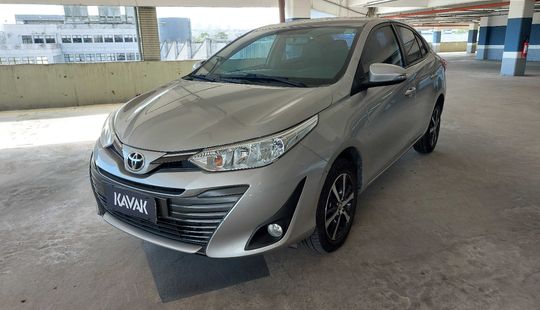 Toyota • Yaris