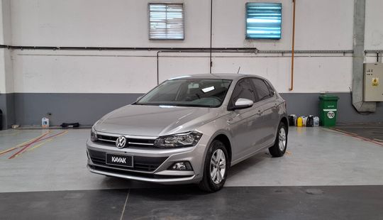 Volkswagen • Polo