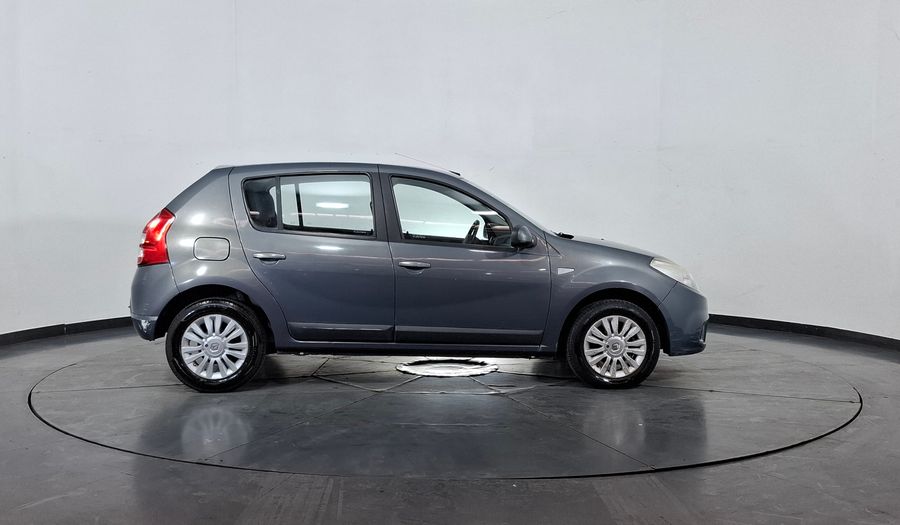 Renault Sandero 1.6 16V PH2 LUXE Hatchback 2011