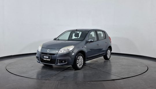 Renault • Sandero
