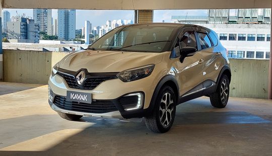 Renault • Captur