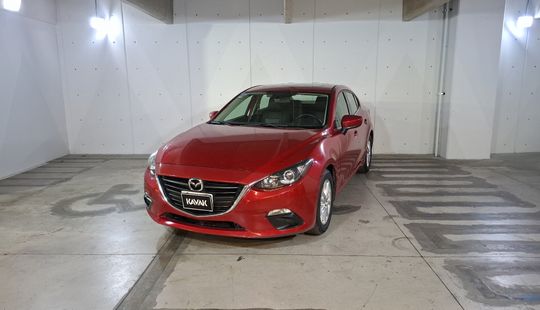 2016 • 140,000 km • Automático