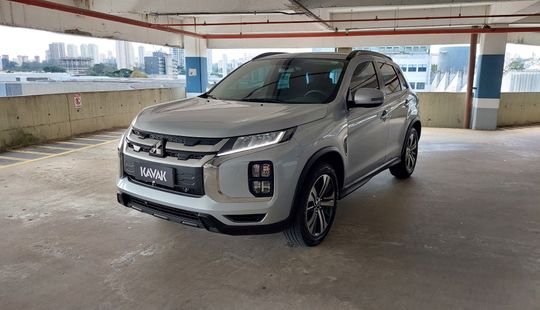 Mitsubishi • Outlander