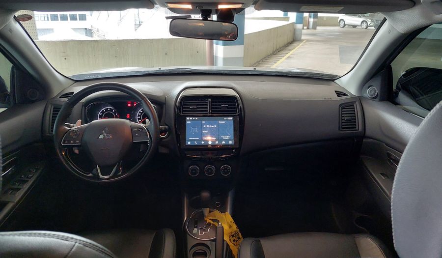Mitsubishi Outlander HPE AUTOMÁTICO Suv 2022