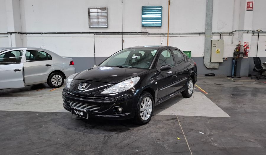 Peugeot 207 1.6 FELINE COMPACT Sedan 2013