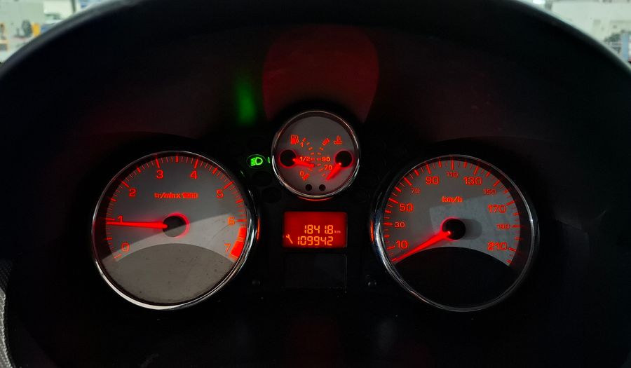 Peugeot 207 1.6 FELINE COMPACT Sedan 2013