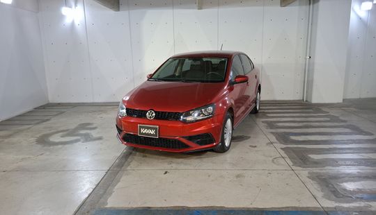 Volkswagen • Vento