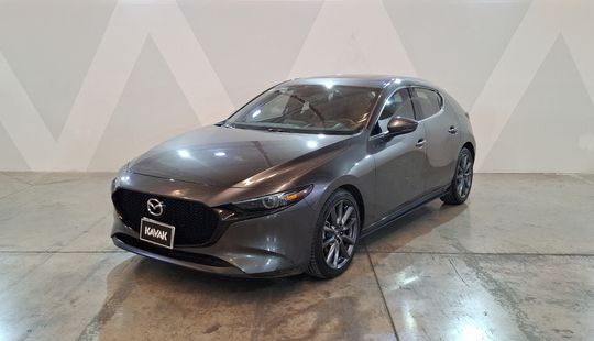Mazda • Mazda 3