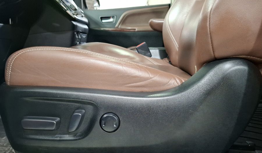 Toyota Sienna 3.5 LIMITED AUTO Minivan 2019