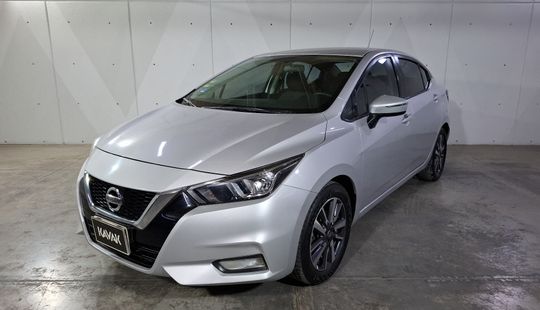Nissan • Versa