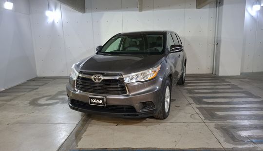 Toyota • Highlander