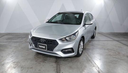 Hyundai • Accent