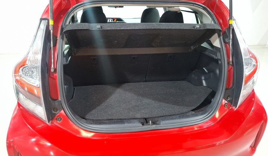Toyota Prius C 1.5 HYBRID AUTO Hatchback 2019