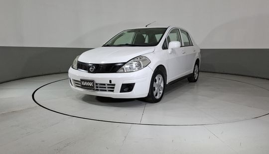 Nissan • Tiida