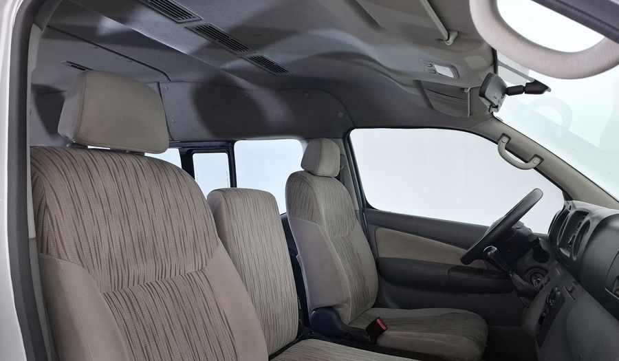 Nissan Nv350 Urvan 2.5 15 PASAJEROS AMPLIA A/A PAQ SEG Van 2017