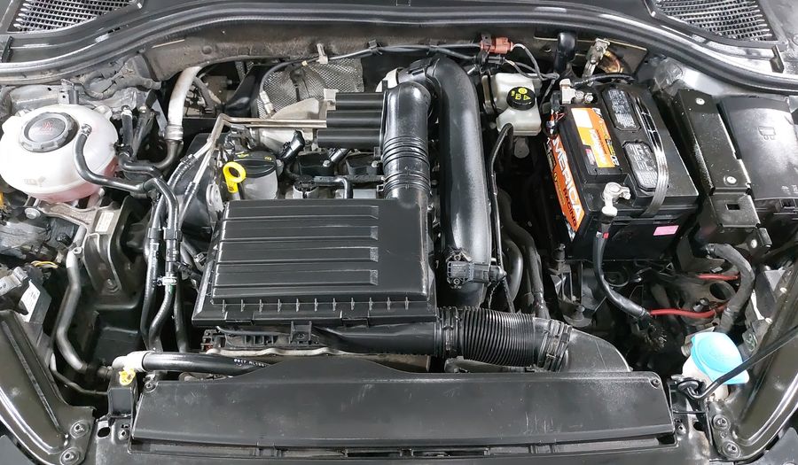 Volkswagen Jetta 1.4 COMFORTLINE Sedan 2019