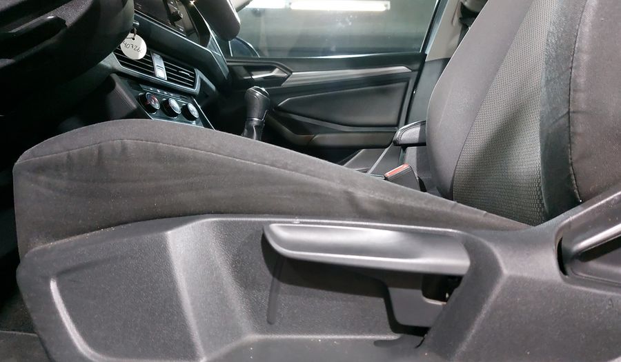 Volkswagen Jetta 1.4 COMFORTLINE Sedan 2019