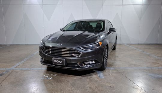 Ford • Fusion