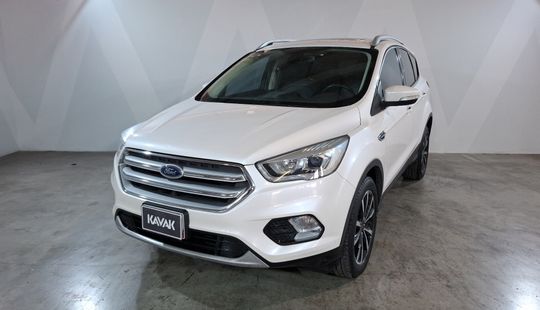 Ford • Escape