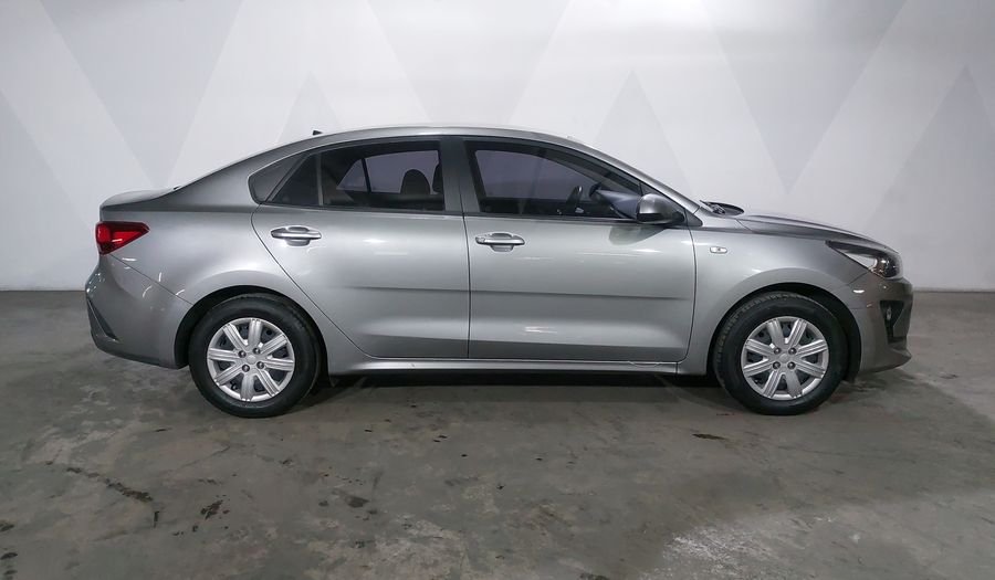 Kia Rio 1.6 L AUTO Sedan 2022